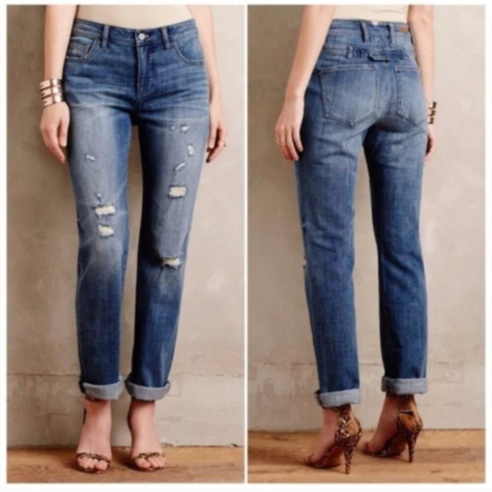 Anthropologie Pilcro Buckle Distressed Boyfriend Jean | Size 29